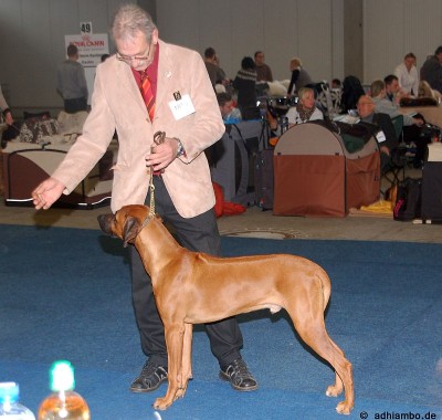 Adhiambos Sohn Chingola Maanhaar Chuma im Alter von 9 Monaten